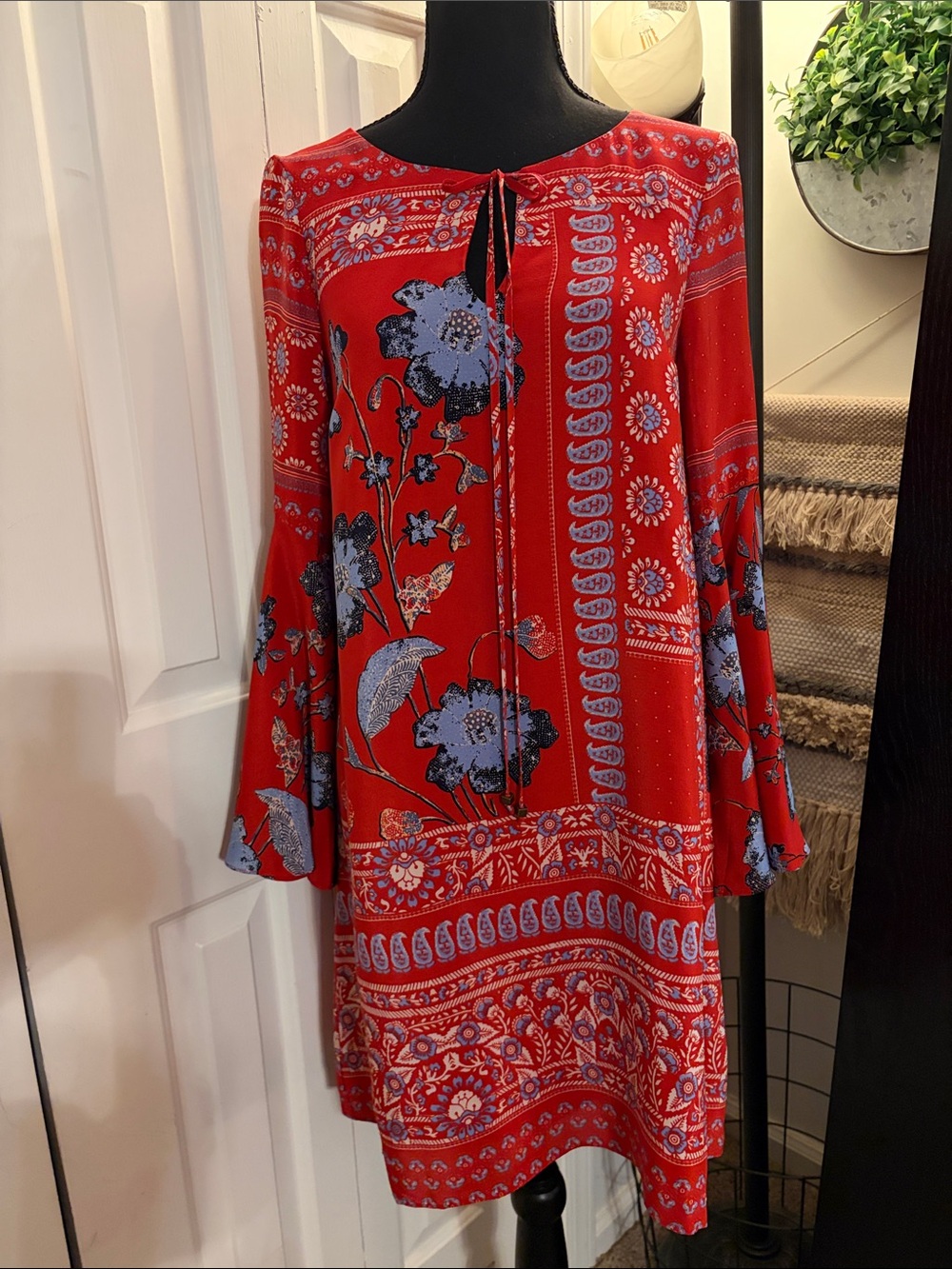 Anthropologie Vanessa Virginia Red Floral Boho Shift Dress with Blue Accents